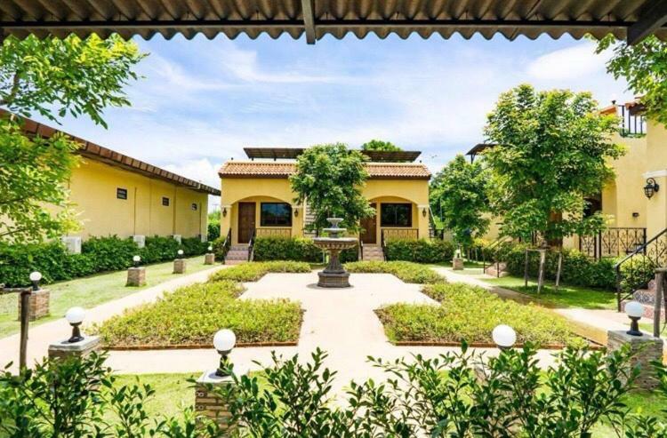 Sierra View Resort Ban Khanong Phra Nua Kültér fotó